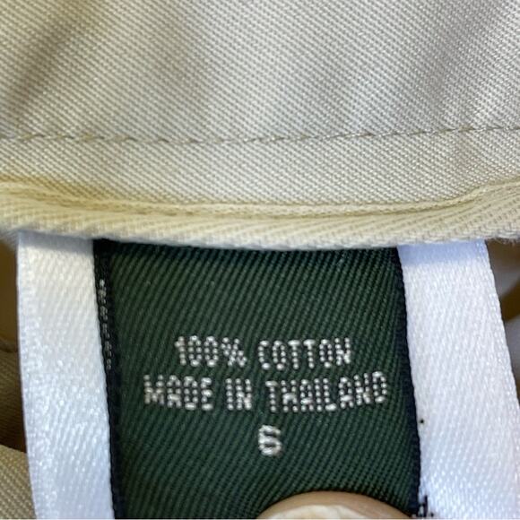 Eddie Bauer, Vashon Fit Khaki Capris. Size 6. In excellent condition! - Picture 5 of 6